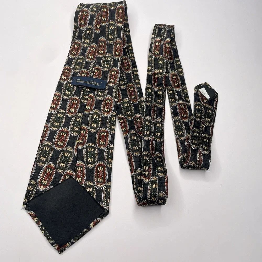 Vintage Oscar‎ de la Renta Tie Geometric Pattern Black 100% Silk Business Formal
